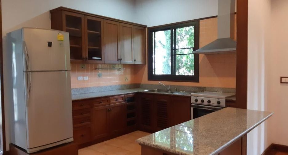 For rent 3 bedrooms house in Mueang Chiang Mai, Chiang Mai