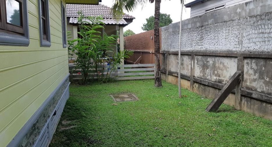 For rent 3 bedrooms house in Mueang Chiang Mai, Chiang Mai
