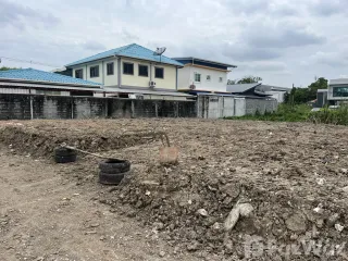 出售 土地 在 Bang Khen, 曼谷