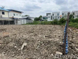 出售 土地 在 Bang Khen, 曼谷