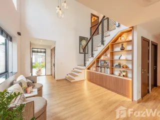 For sale 4 bedrooms house in Mueang Chiang Mai, Chiang Mai