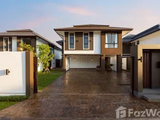 For sale 4 bedrooms house in Mueang Chiang Mai, Chiang Mai