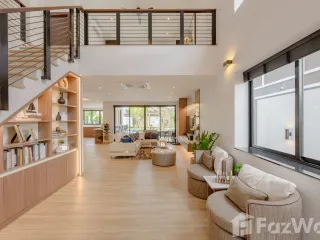 For sale 4 bedrooms house in Mueang Chiang Mai, Chiang Mai
