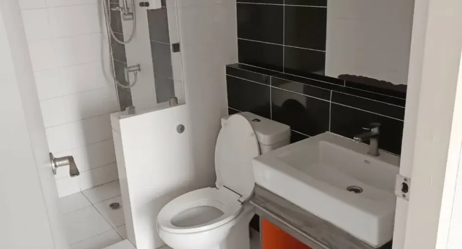 For sale 2 bedrooms condo in Mueang Samut Prakan, Samut Prakan