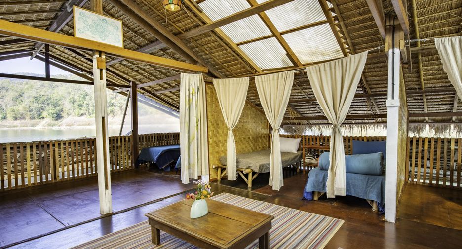 For sale 14 bedrooms villa in Mae Taeng, Chiang Mai