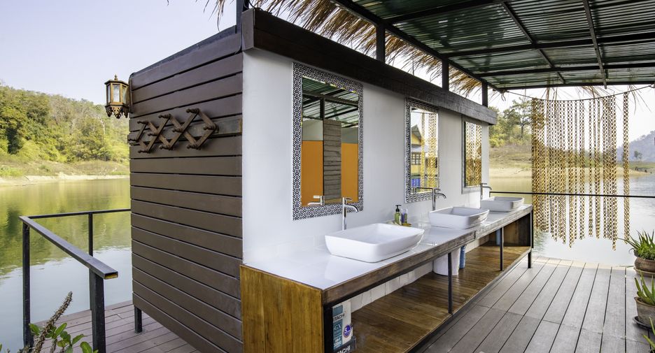 For sale 14 bedrooms villa in Mae Taeng, Chiang Mai