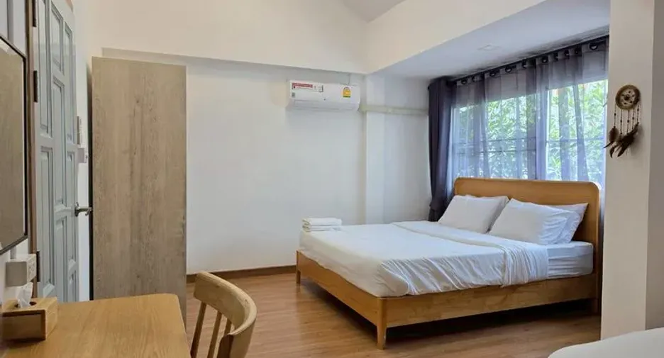For rent 4 bedrooms townhouse in Mueang Chiang Mai, Chiang Mai