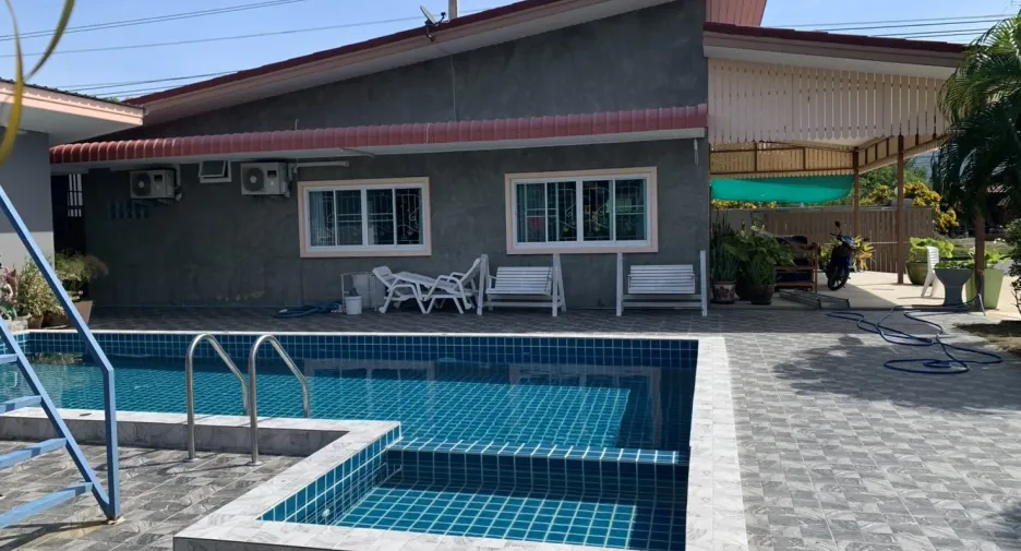For rent 3 bedrooms villa in Hua Hin, Prachuap Khiri Khan