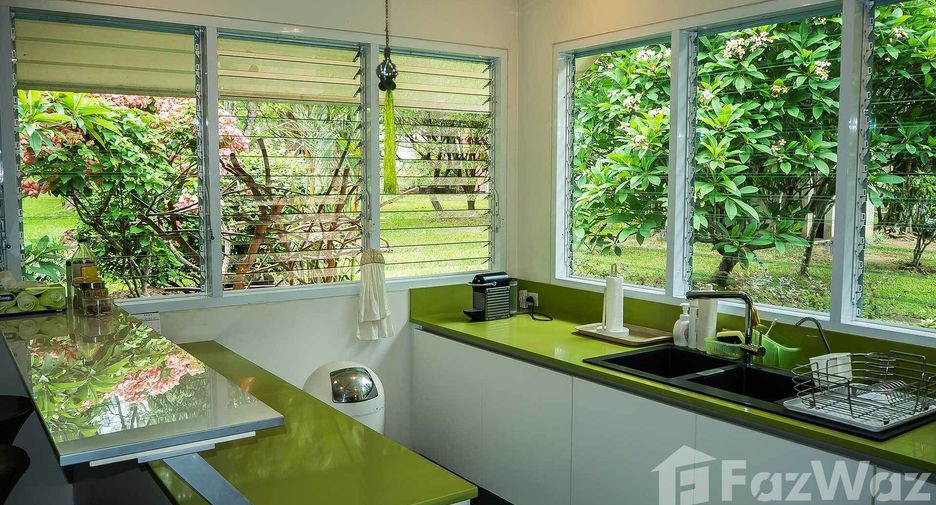 For sale 4 bedrooms house in Doi Saket, Chiang Mai