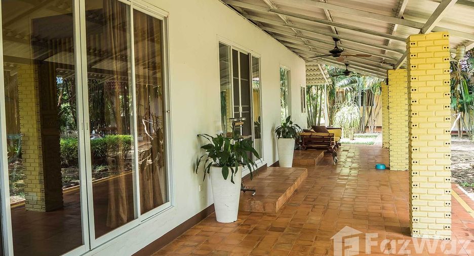 For sale 4 bedrooms house in Doi Saket, Chiang Mai