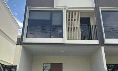 出售 3 卧室 独立屋 在 Bang Phli, Samut Prakan