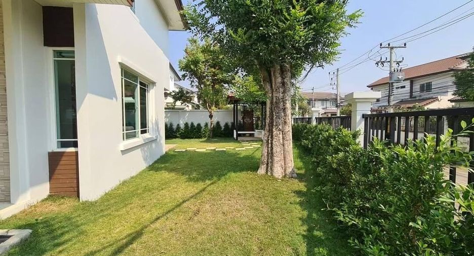 For rent 3 bedrooms house in Mueang Chiang Mai, Chiang Mai