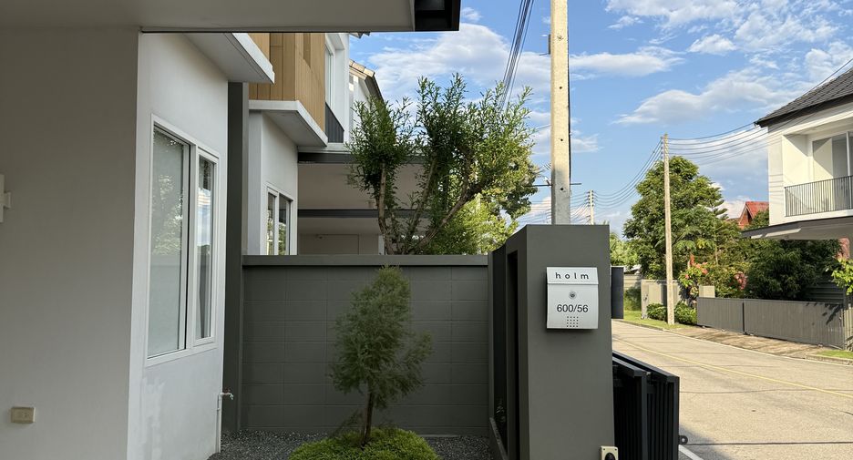 Casa en venta y en alquiler de 3 habitaciones en Mueang Chiang Mai, Chiang Mai