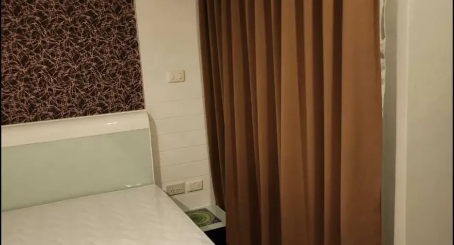 For rent studio condo in Thon Buri, Bangkok