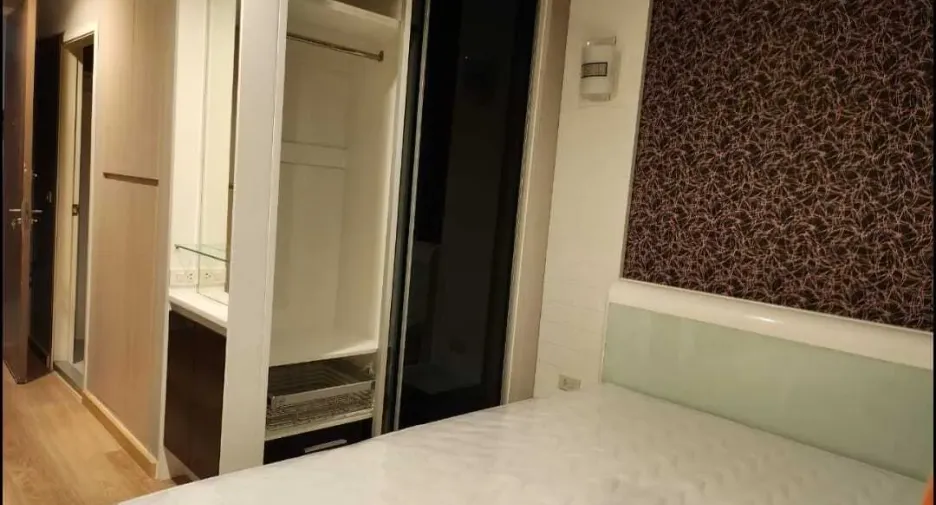 For rent studio condo in Thon Buri, Bangkok