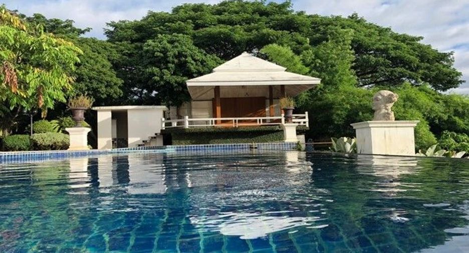Villa zum Kauf mit 16 Zimmer in Mae Rim, Chiang Mai