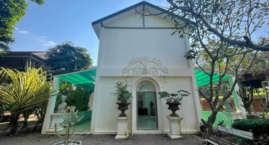 Villa zum Kauf mit 16 Zimmer in Mae Rim, Chiang Mai