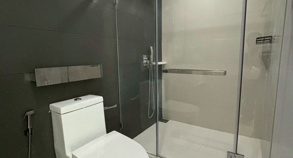 For sale 2 bedrooms condo in Khlong San, Bangkok