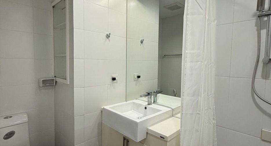 For sale and for rent 2 bedrooms condo in Sathon, Bangkok