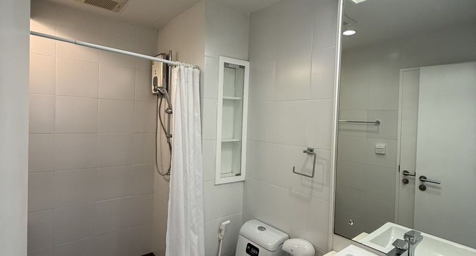 For sale and for rent 2 bedrooms condo in Sathon, Bangkok