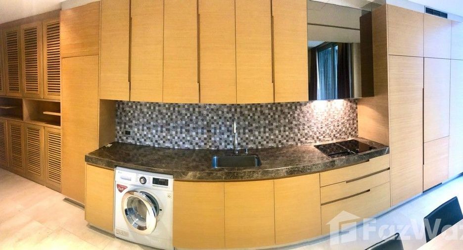Wohnung zum Kauf mit 2 Zimmer in Sathon, Bangkok