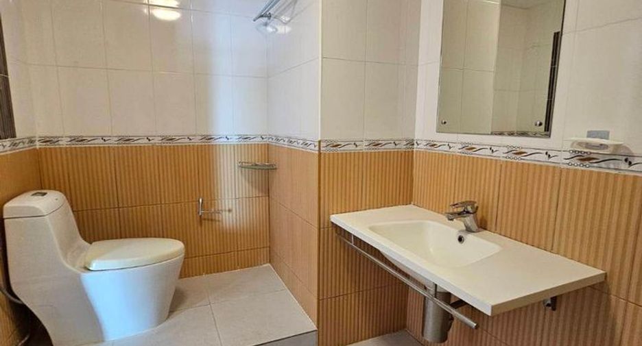 À vendre 1 chambre condo à Sathon, Bangkok