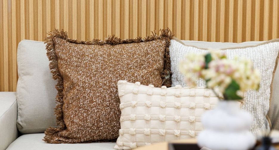 For sale studio condo in Phra Khanong, Bangkok