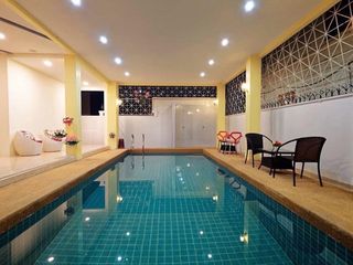 For sale 25 bedrooms hotel in Bang Lamung, Chonburi
