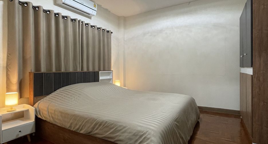 For sale and for rent 4 bedrooms house in San Sai, Chiang Mai