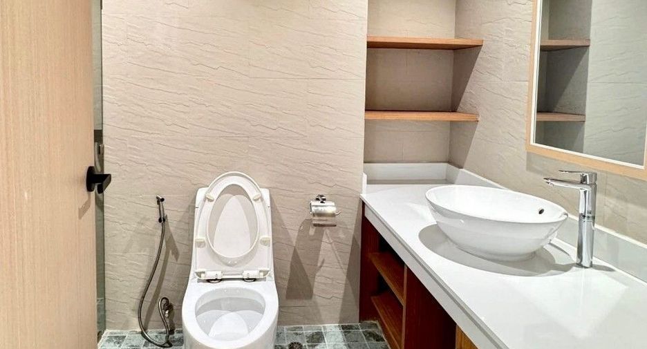 For sale そして for rent 2 ベッドルーム condo in Bang Lamung, Chonburi
