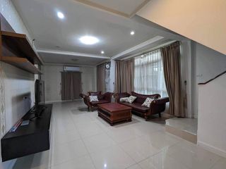 À louer 4 chambres maison à Mueang Chiang Mai, Chiang Mai