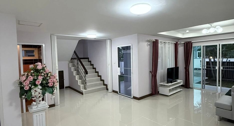 Haus zur Miete mit 3 Zimmer in San Sai, Chiang Mai