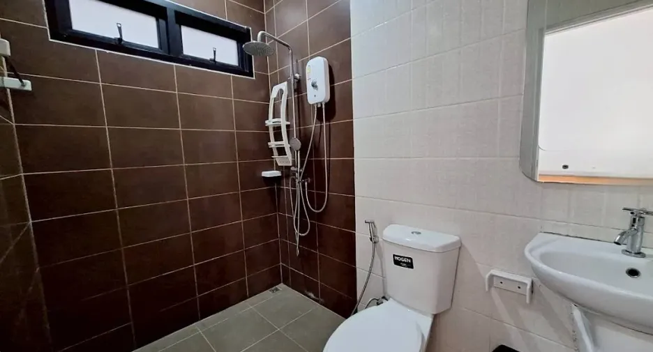 For rent 4 bedrooms house in Hua Hin, Prachuap Khiri Khan