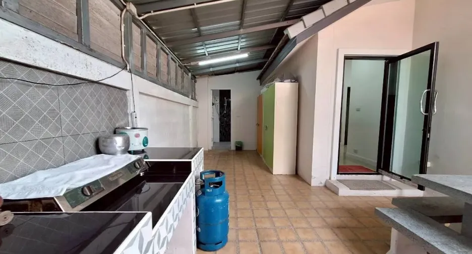 For rent 4 bedrooms house in Hua Hin, Prachuap Khiri Khan