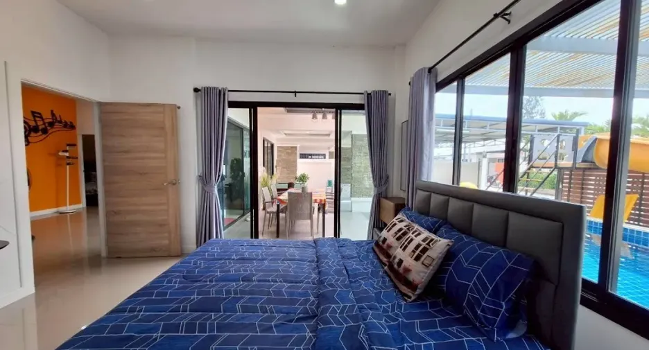 For rent 4 bedrooms house in Hua Hin, Prachuap Khiri Khan
