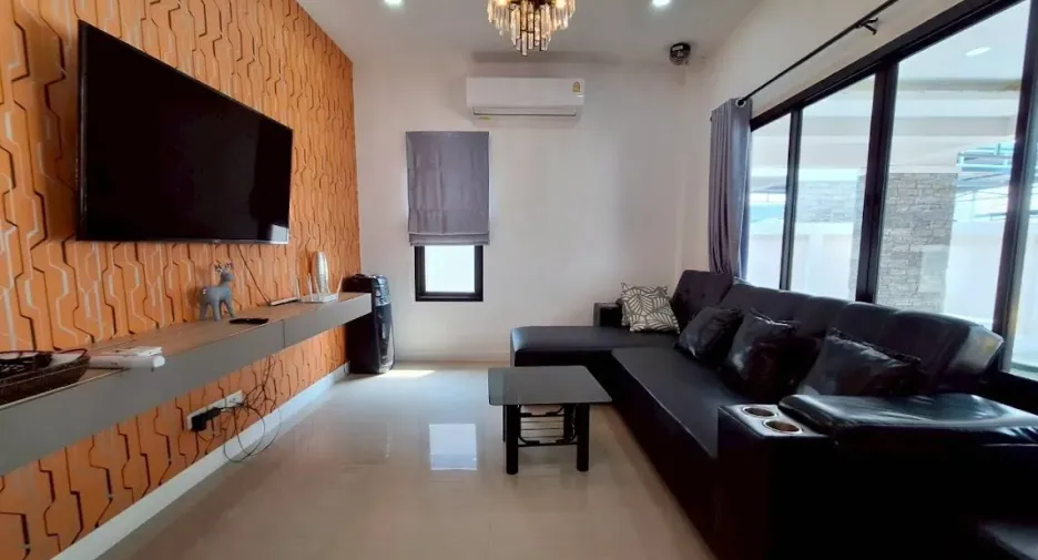 For rent 4 bedrooms house in Hua Hin, Prachuap Khiri Khan