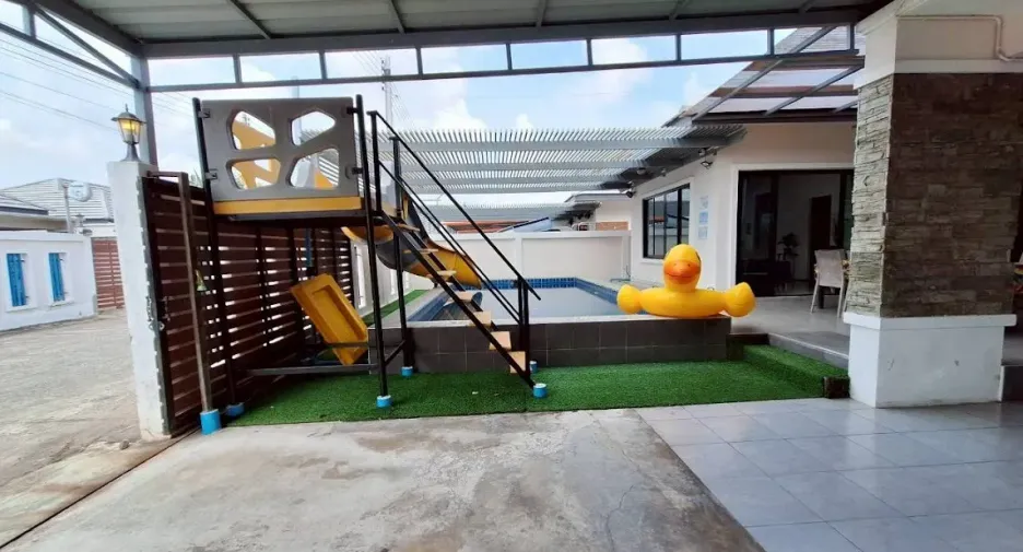 For rent 4 bedrooms house in Hua Hin, Prachuap Khiri Khan