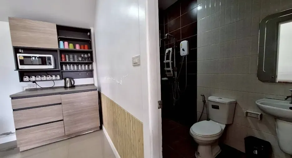 For rent 4 bedrooms house in Hua Hin, Prachuap Khiri Khan