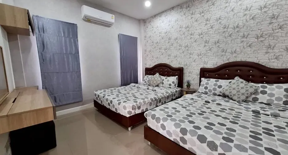 For rent 4 bedrooms house in Hua Hin, Prachuap Khiri Khan