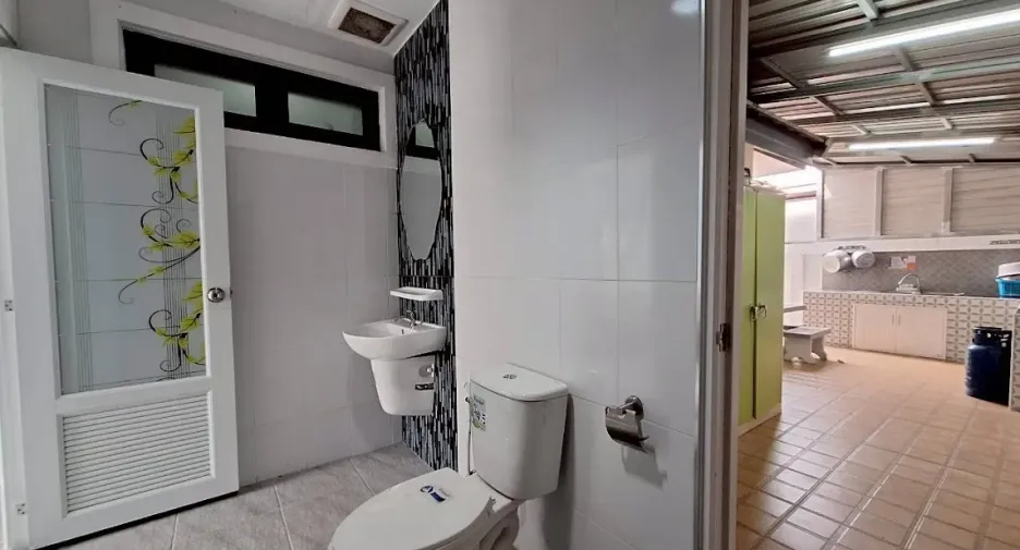 For rent 4 bedrooms house in Hua Hin, Prachuap Khiri Khan