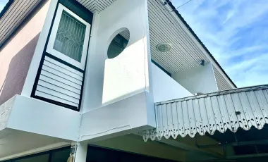 For sale 8 bedrooms house in Bang Kapi, Bangkok