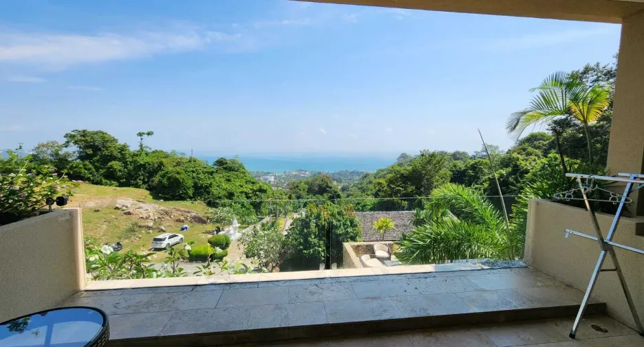 For rent 2 bedrooms townhouse in Ko Samui, Surat Thani