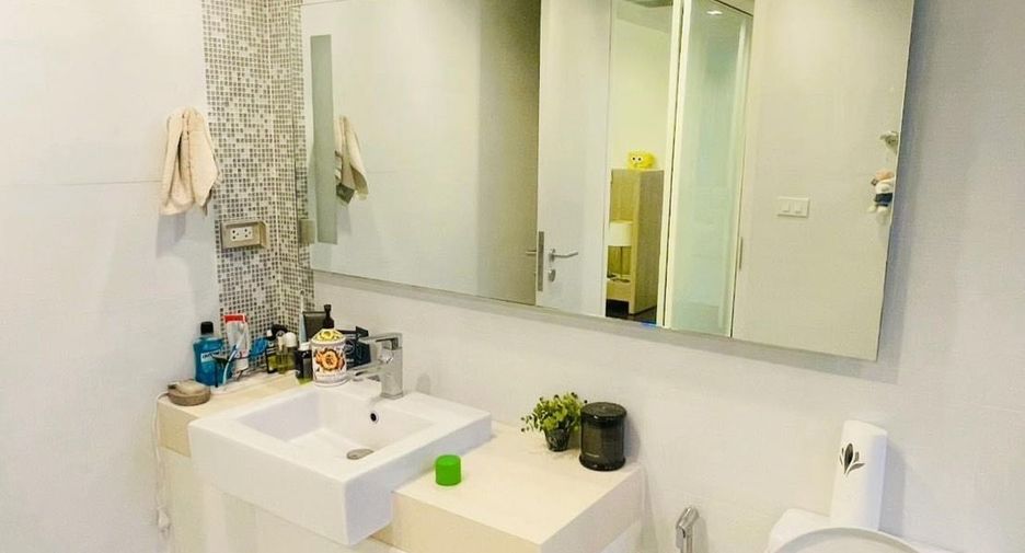 For sale and for rent 2 bedrooms condo in Sathon, Bangkok