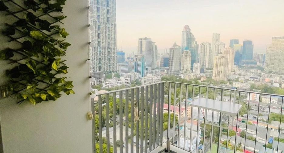 Condo en venta y en alquiler de 2 habitaciones en Sathon, Bangkok