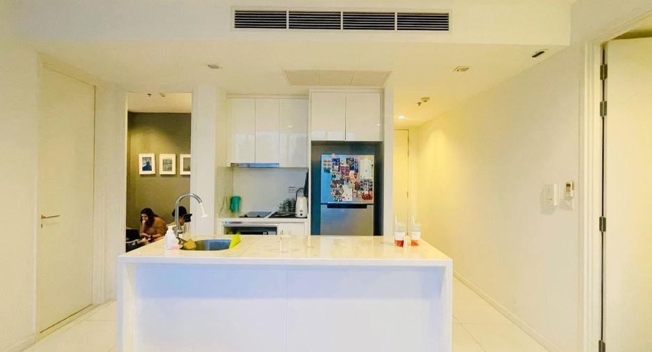 For sale and for rent 2 bedrooms condo in Sathon, Bangkok