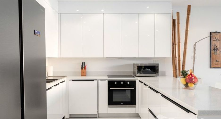 For sale 3 bedrooms apartment in Ko Samui, Surat Thani