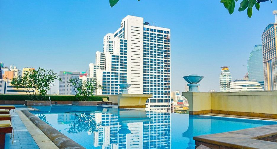 For sale 2 bedrooms condo in Khlong Toei, Bangkok