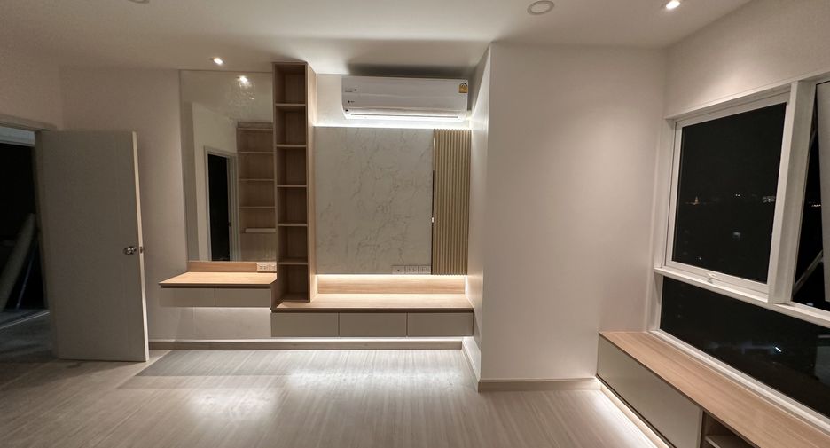 For sale 2 bedrooms condo in Bangkok Noi, Bangkok