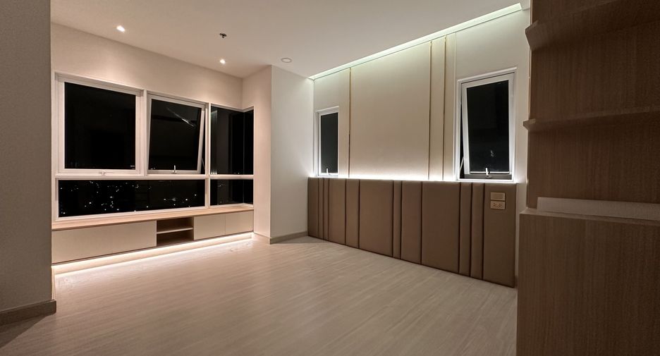 For sale 2 bedrooms condo in Bangkok Noi, Bangkok