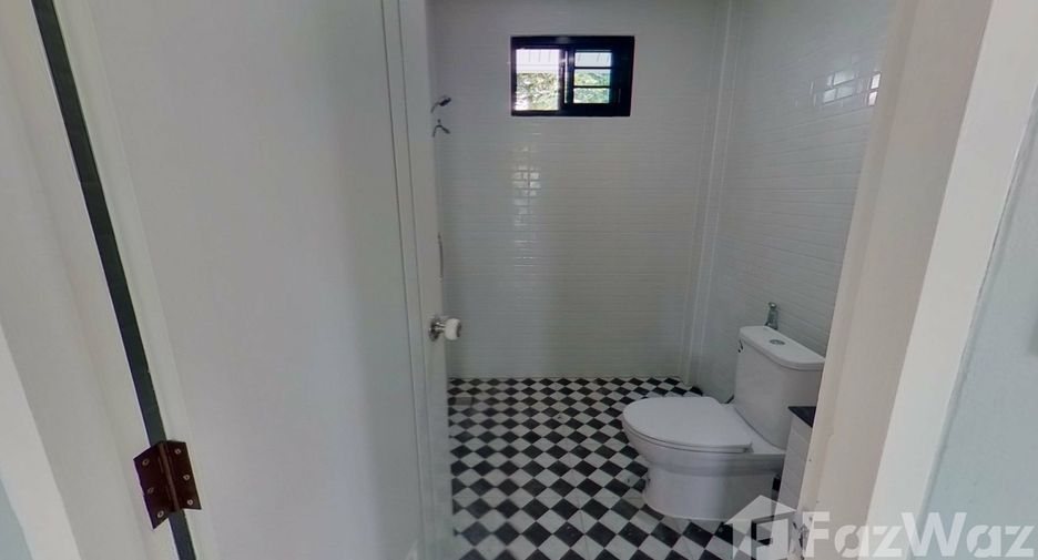 For sale 4 bedrooms house in Saraphi, Chiang Mai